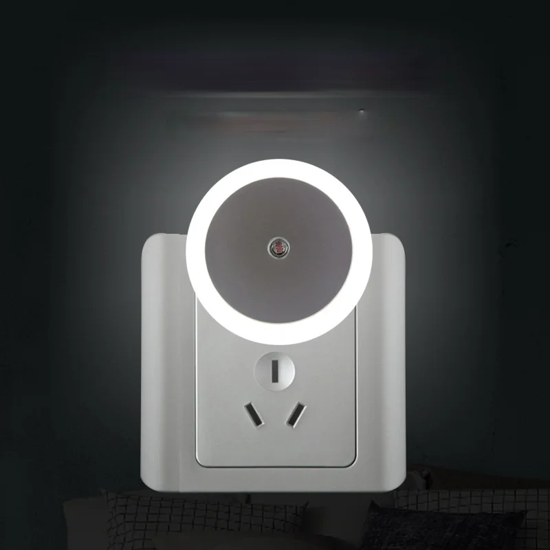 The human body induction lamp intelligent light-control small night light on a light's bedroom
The human body induction lamp intelligent light-control small night light on a light's bedroom
