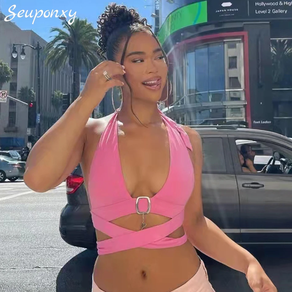 Женский короткий топ с открытой спиной, однотонный Привлекательный Топ с лямкой на шее и металлической пряжкой, с вырезами, на шнуровке, 2021
Женский короткий топ с открытой спиной, однотонный Привлекательный Топ с лямкой на шее и металлической пряжкой, с вырезами, на шнуровке, 2021