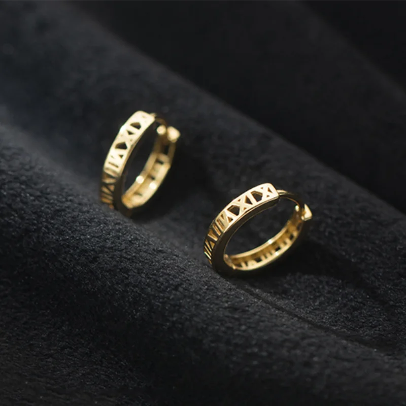 JuneLeaf Real 925 Sterling Silver Classic Roman Numeral Hollow Round Stud Earrings For Women Korean Temperament Girl Jewelry
JuneLeaf Real 925 Sterling Silver Classic Roman Numeral Hollow Round Stud Earrings For Women Korean Temperament Girl Jewelry