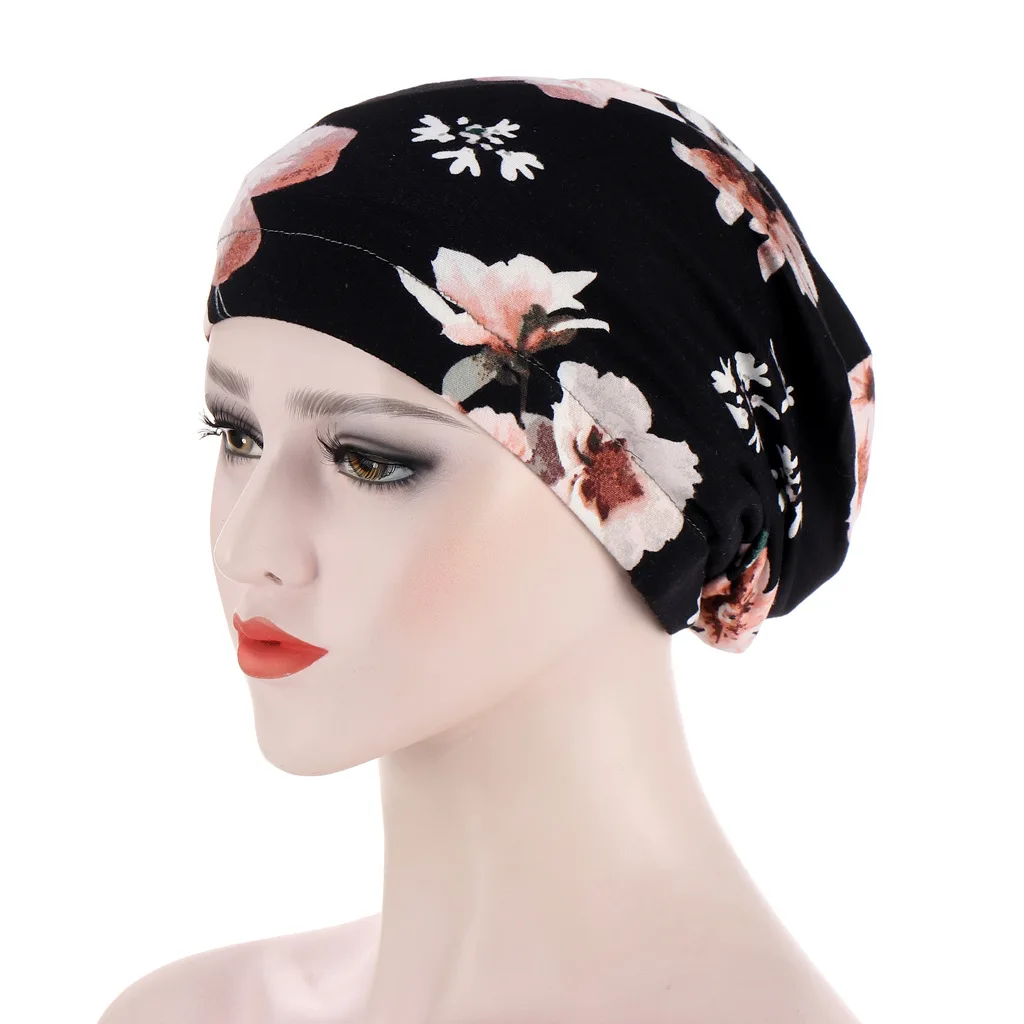 2021 New Cotton Turban Hat Solid Color Women Warm Winter Headscarf Bonnet Muslim Wrap Head scarf Satin Sleep Hat for female
2021 New Cotton Turban Hat Solid Color Women Warm Winter Headscarf Bonnet Muslim Wrap Head scarf Satin Sleep Hat for female