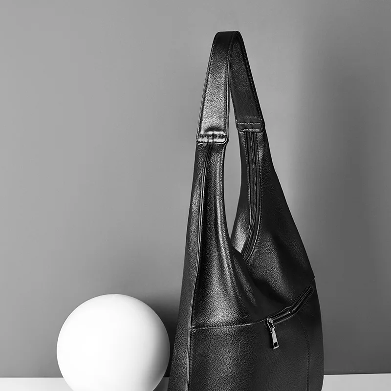 leather women handle bag cowhide lady bag cross body bag tassels bags 
leather women handle bag cowhide lady bag cross body bag tassels bags