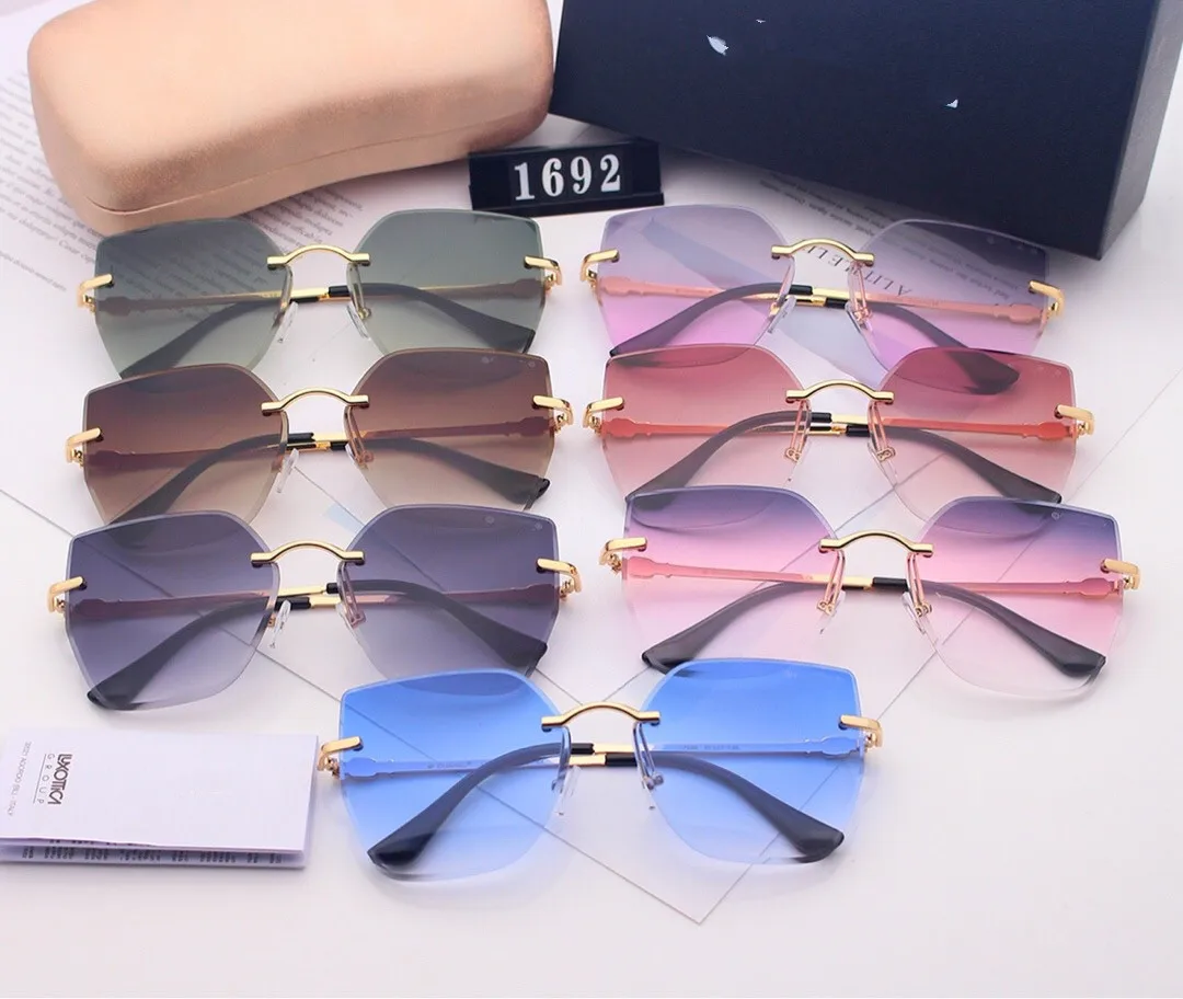 Luxury Designer Original Brand Polarized Gradient Sunglasses Rimless Square Vintage Shades Glasses Women Outdoor Travel Eyewear
Luxury Designer Original Brand Polarized Gradient Sunglasses Rimless Square Vintage Shades Glasses Women Outdoor Travel Eyewear