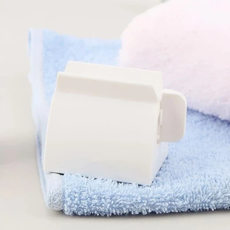 1PC Toothpaste Tube Squeezer Multifunction Toothpaste Device Toothpaste Easy Dispenser Squeezer Press Clips Lazy Bathroom Tools
1PC Toothpaste Tube Squeezer Multifunction Toothpaste Device Toothpaste Easy Dispenser Squeezer Press Clips Lazy Bathroom Tools