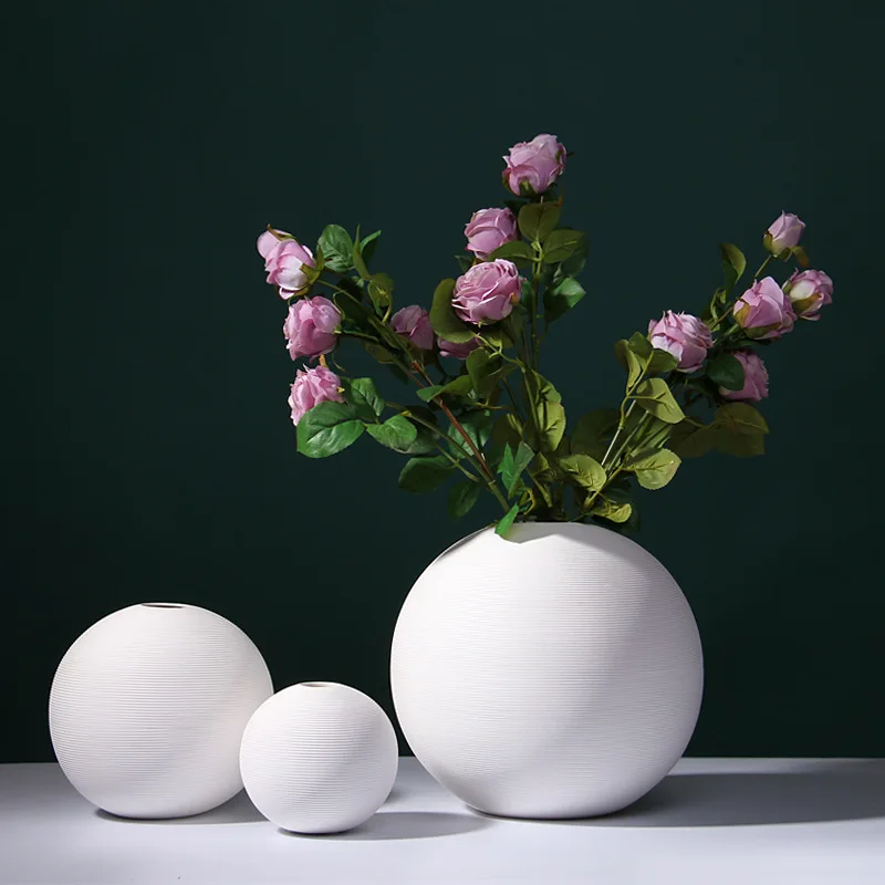 

Нордическая Современная Минималистичная белая керамическая ваза с засушенными цветами для гостиной, спальни, обеденного стола, кабинета, о...