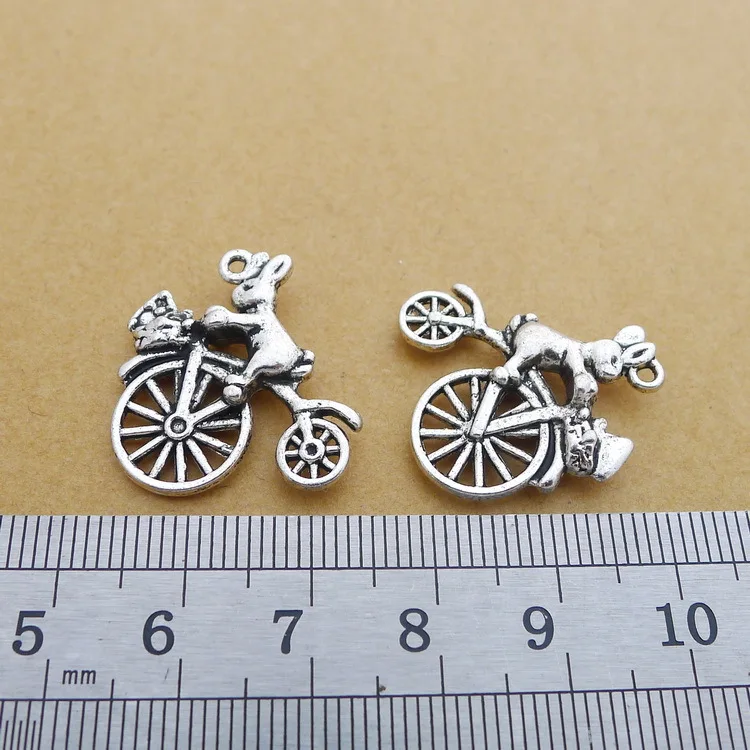 LY107 24*26mm 2.7G Alloy Rabbit Cycling antique Silver Ornament Accessories DIY Pendant charms 50pcs/Bags
LY107 24*26mm 2.7G Alloy Rabbit Cycling antique Silver Ornament Accessories DIY Pendant charms 50pcs/Bags