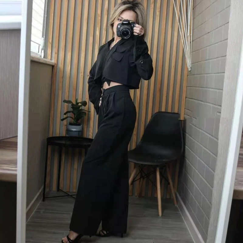 Korean summer Two Crop Top Sexy Lace-up Blazer Coat + High Waist Pants Suit Sets Streetwear 2 Piece Sets Women
Korean summer Two Crop Top Sexy Lace-up Blazer Coat + High Waist Pants Suit Sets Streetwear 2 Piece Sets Women