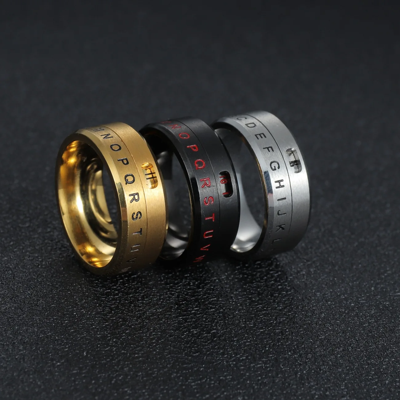 Trend new titanium steel rotatable number ring letter ring charm men and women jewelry accessories ring
Trend new titanium steel rotatable number ring letter ring charm men and women jewelry accessories ring