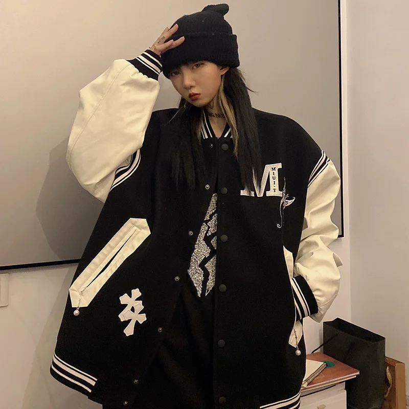Baseball Pure Letter Casual Coat Fresh Stripe 2021 Autumn Arrival Hot Bomber Brand Clothing Women Jacket Single Breasted Spliced 
Baseball Pure Letter Casual Coat Fresh Stripe 2021 Autumn Arrival Hot Bomber Brand Clothing Women Jacket Single Breasted Spliced