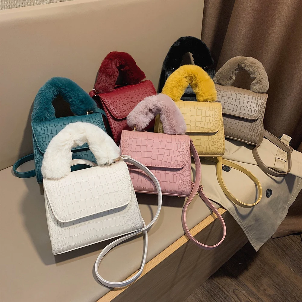 Plush Material Messenger Bag Female Student Alligator PU New Original Design Tote Shoulder Simple Shopping Handbag
Plush Material Messenger Bag Female Student Alligator PU New Original Design Tote Shoulder Simple Shopping Handbag