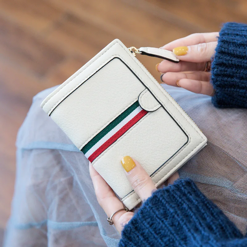 Small Wallet Female Short New Korean Style Personality Hit Color Band Multi-function Folding Wallet Coin Purse Carteras Mini
Small Wallet Female Short New Korean Style Personality Hit Color Band Multi-function Folding Wallet Coin Purse Carteras Mini