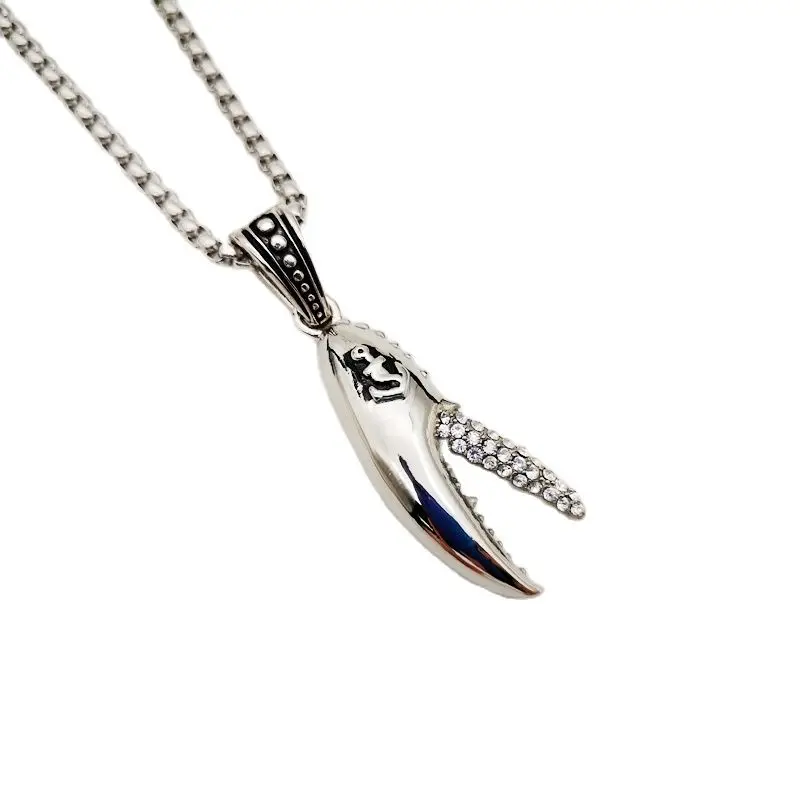 Mens Creative Animal Crab Clip Necklace Rhinestones 316L Stainless Steel Pirate Crab Pincers Charm Pendant Necklace Jewelry 
Mens Creative Animal Crab Clip Necklace Rhinestones 316L Stainless Steel Pirate Crab Pincers Charm Pendant Necklace Jewelry