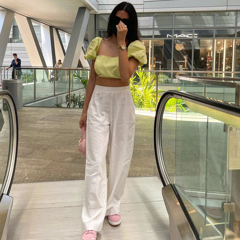 2021 New Arrivals Summer Women Short Backless Polyester Bandage Bow Fashionable Sweet Bubble Sleeve Top M21TP255
2021 New Arrivals Summer Women Short Backless Polyester Bandage Bow Fashionable Sweet Bubble Sleeve Top M21TP255
