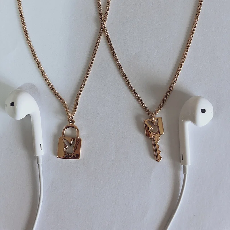 Hot Kpop Bunny-Playboy Necklace Lock and Key Rabbit Pendant Necklace Fashion Jewelry Collier
Hot Kpop Bunny-Playboy Necklace Lock and Key Rabbit Pendant Necklace Fashion Jewelry Collier