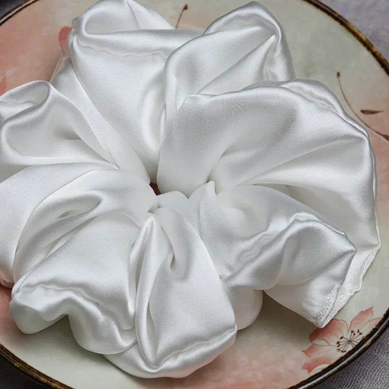 Oversized Scrunchies Big Rubber Hair Ties Plain Elastic Hair Bands Girs Ponytail Holder Silk Scrunchie Women Hair Accessories
Oversized Scrunchies Big Rubber Hair Ties Plain Elastic Hair Bands Girs Ponytail Holder Silk Scrunchie Women Hair Accessories