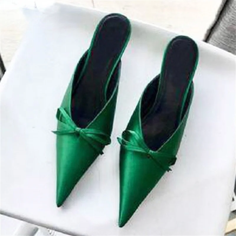 Satin Pointy toe Bowknot Kitten Heel Mules Slippers Women Sandals Ladies Summer Sexy Slim Fashion Week Bride Party Shoes Mujer
Satin Pointy toe Bowknot Kitten Heel Mules Slippers Women Sandals Ladies Summer Sexy Slim Fashion Week Bride Party Shoes Mujer