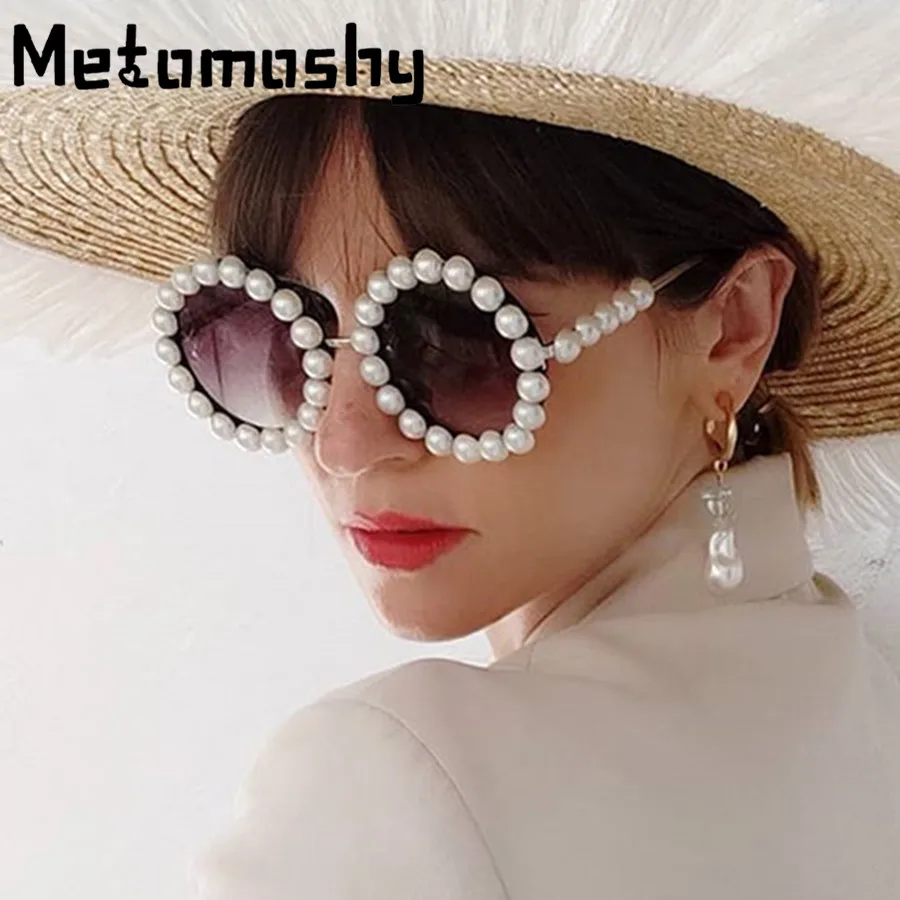 2020 круглые жемчужные солнцезащитные очки Женские винтажные солнцезащитные очки роскошный бренд дизайнерские мужские ретро-очки с зеркаль...
2020 круглые жемчужные солнцезащитные очки Женские винтажные солнцезащитные очки роскошный бренд дизайнерские мужские ретро-очки с зеркаль...