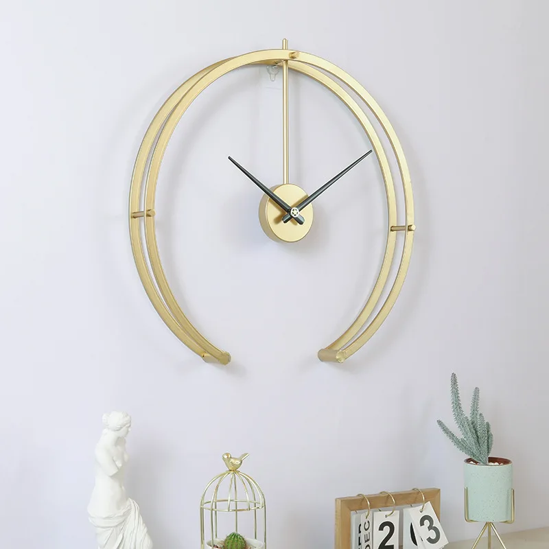 Wrought Iron Semicircle Creative reloj de pared Hotel Living Room Bedroom Home Decoration Nordic Light Luxury Wall Clock
Wrought Iron Semicircle Creative reloj de pared Hotel Living Room Bedroom Home Decoration Nordic Light Luxury Wall Clock