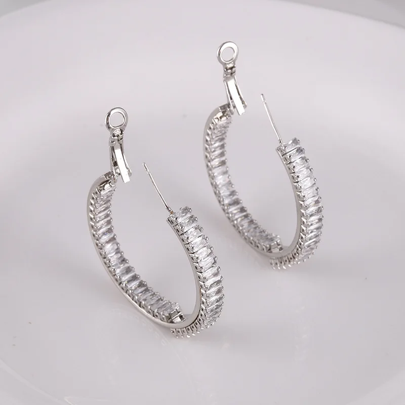 Gaku new exaggerated circle earrings exquisite rhinestone earrings,Japanese and Korean celebrities female jewelry with diamonds
Gaku new exaggerated circle earrings exquisite rhinestone earrings,Japanese and Korean celebrities female jewelry with diamonds