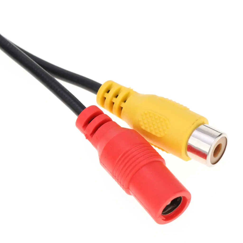 Задняя деталь автомобиля с идеальным обзором на 170 ° 
Задняя деталь автомобиля с идеальным обзором на 170 °