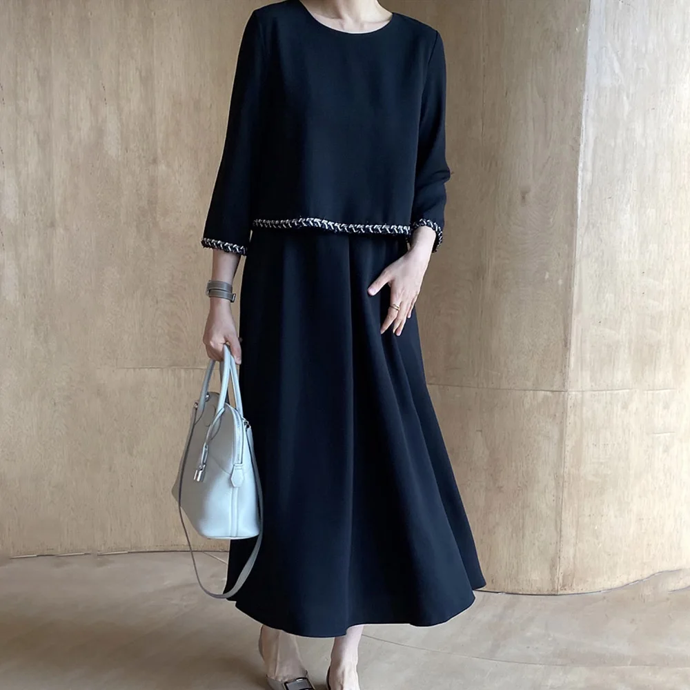 Women Elegance Fake Two-piece Mid Length Dress Fashion Long Sleeve Women Dark Blue Casual 2021 Autumn Winter New Women Dress
Women Elegance Fake Two-piece Mid Length Dress Fashion Long Sleeve Women Dark Blue Casual 2021 Autumn Winter New Women Dress