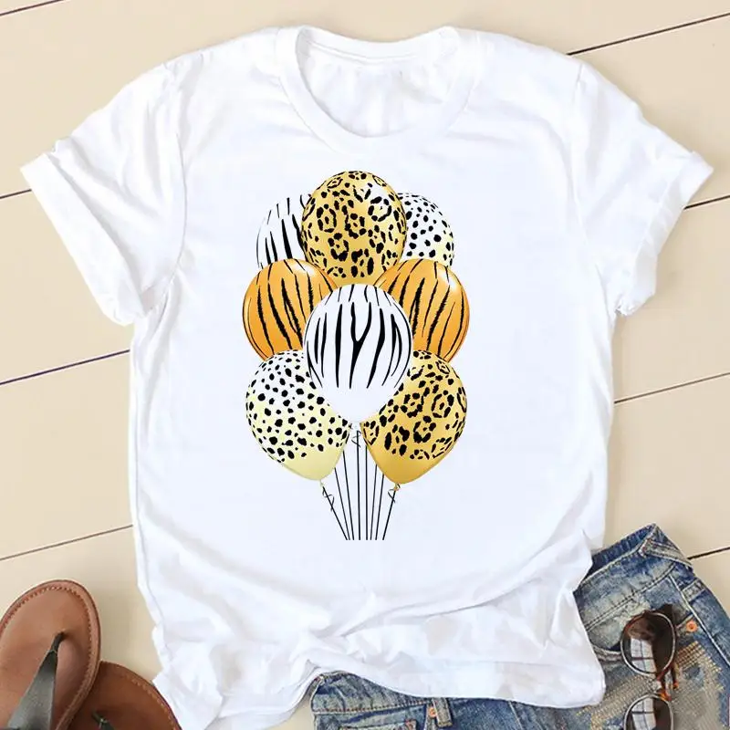 Футболка женская с леопардовым принтом и воздушным шаром, милая Повседневная модная рубашка в стиле 90-х с коротким рукавом, топ с графически...
Футболка женская с леопардовым принтом и воздушным шаром, милая Повседневная модная рубашка в стиле 90-х с коротким рукавом, топ с графически...