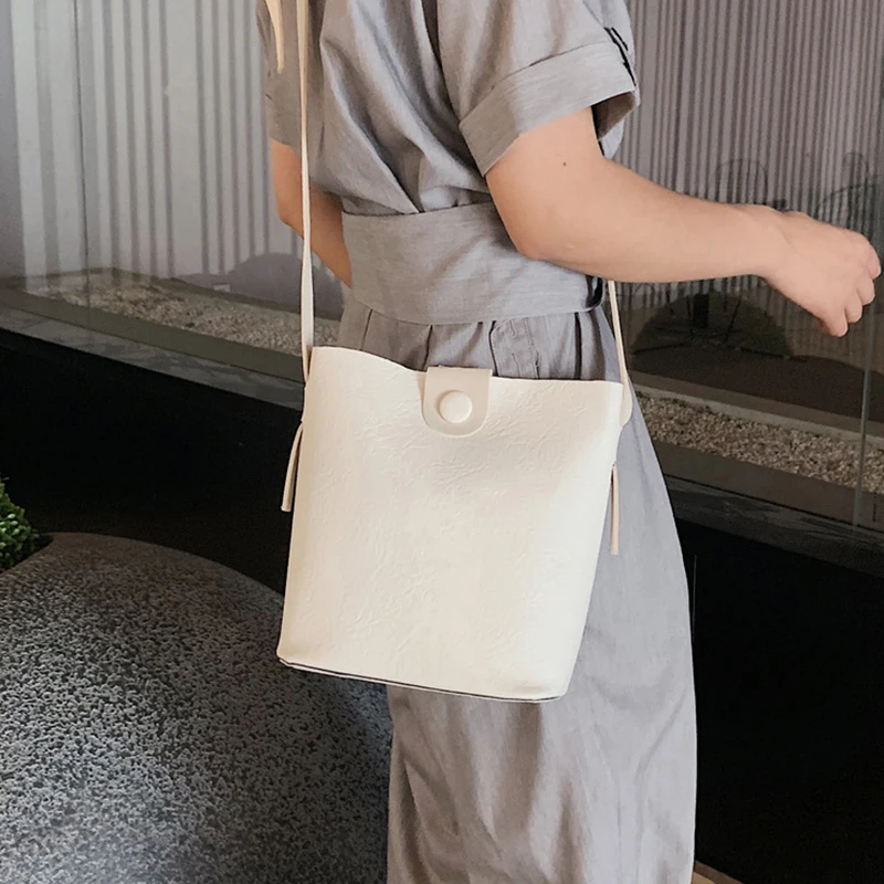Pu Leather Bucket Bag Women's Fashion Ladies Small Leisure Bucket Bag For Women Bags Simple Solid Color Crossbody Pakage
Pu Leather Bucket Bag Women's Fashion Ladies Small Leisure Bucket Bag For Women Bags Simple Solid Color Crossbody Pakage