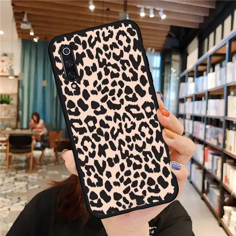Ottwn Leopard Print Pattern Phone Case black For Xiaomi Redmi mi note 7 8t 9 9t 9s 8 10 10t 11 pro lite K20 max 3
Ottwn Leopard Print Pattern Phone Case black For Xiaomi Redmi mi note 7 8t 9 9t 9s 8 10 10t 11 pro lite K20 max 3