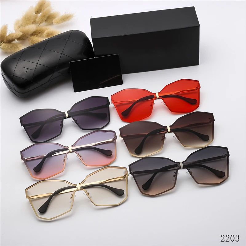 New Oversized fashion Sunglasses women 2020 large frame metal glasses gradient frameless trimmed sunglasses UV400 Oculos de so
New Oversized fashion Sunglasses women 2020 large frame metal glasses gradient frameless trimmed sunglasses UV400 Oculos de so