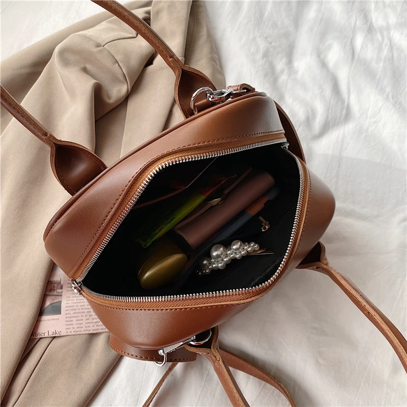 Fancy Shell Design Small Solid Handbags For Women Designer Brand Pillow Crossbody Bags High Quality PU Leather Shoulder Bag 2021
Fancy Shell Design Small Solid Handbags For Women Designer Brand Pillow Crossbody Bags High Quality PU Leather Shoulder Bag 2021