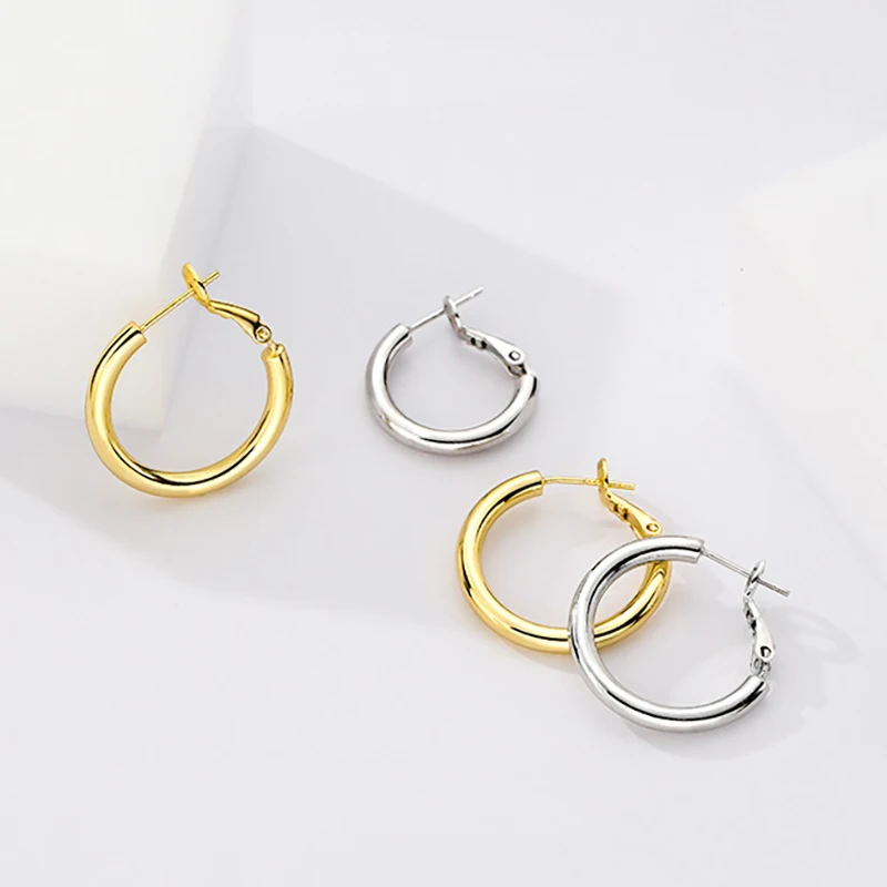 Romantic Minimalist Metal Cool Hoop Earring for Women Christmas Earring Cute Korean Jewelry Charms Piercing Kolczyki Ohrringe
Romantic Minimalist Metal Cool Hoop Earring for Women Christmas Earring Cute Korean Jewelry Charms Piercing Kolczyki Ohrringe