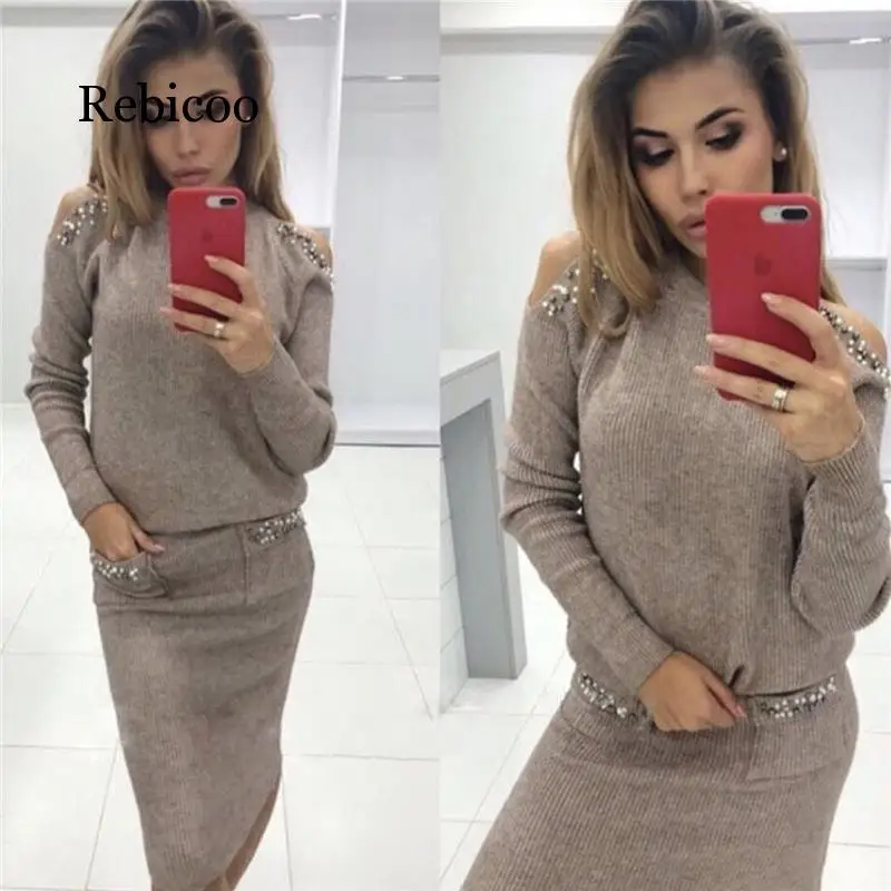Sweater Women's Suit Fashion Shoulder Sleeve Knit Sweater and Skirt Two-Piece Women's Suit Office Women's Set
Sweater Women's Suit Fashion Shoulder Sleeve Knit Sweater and Skirt Two-Piece Women's Suit Office Women's Set