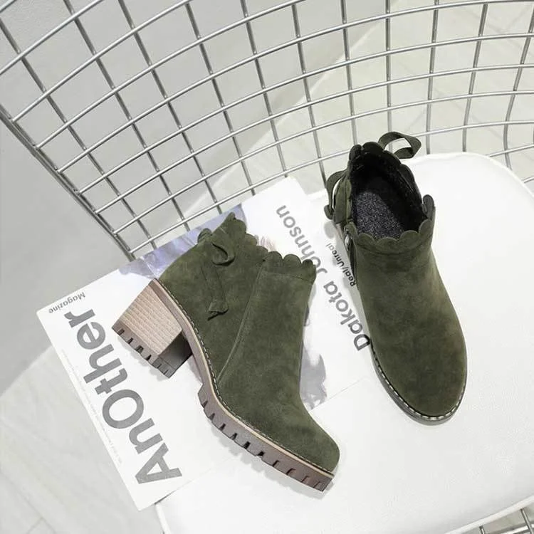 Осень 2021, студенческие короткие Ботинки Martin на шнуровке, модные женские ботинки на среднем толстом каблуке с круглым носком
Осень 2021, студенческие короткие Ботинки Martin на шнуровке, модные женские ботинки на среднем толстом каблуке с круглым носком