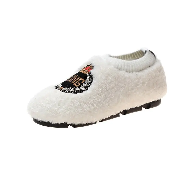 2020 new lamb wool letters embroidered cotton scoop shoes fashion shoes round head low-top loafers women 
2020 new lamb wool letters embroidered cotton scoop shoes fashion shoes round head low-top loafers women