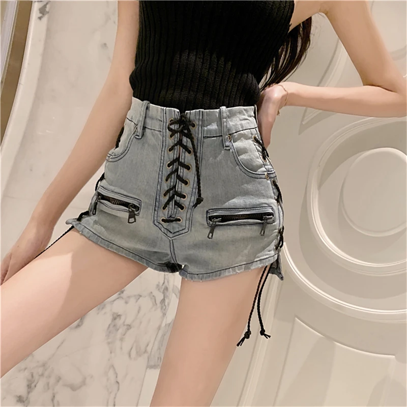 Limiguyue Summer Women Chic Bandage Denim Shorts Sexy Skinny Denim Shorts Lace Up Jeans Short Fashion High Waist Shorts K830
Limiguyue Summer Women Chic Bandage Denim Shorts Sexy Skinny Denim Shorts Lace Up Jeans Short Fashion High Waist Shorts K830