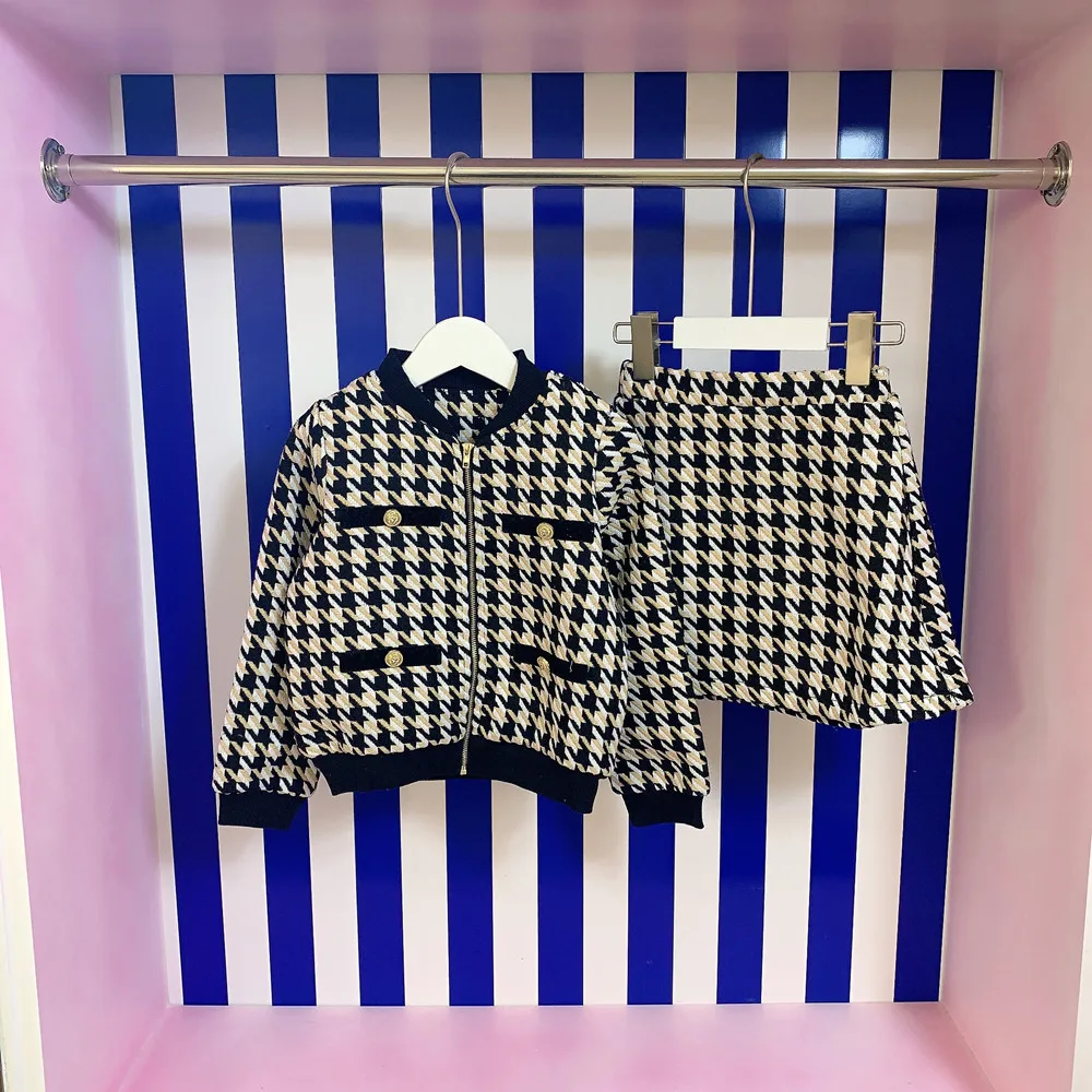 Brand Designer Children's clothing Girls Sets 2021 Autumn New Casual Zipper Cardigan Jacket+Skirt 2pcs Kids Clothes Suit Winter 
Brand Designer Children's clothing Girls Sets 2021 Autumn New Casual Zipper Cardigan Jacket+Skirt 2pcs Kids Clothes Suit Winter