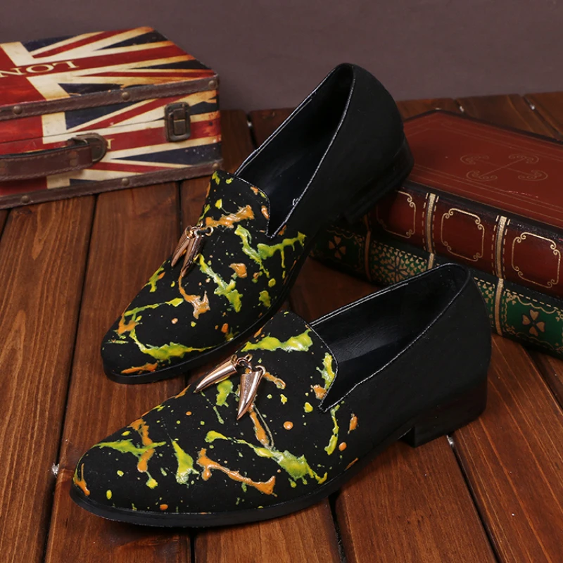 Christia Bella Designer Print Suede Leather Men Loafers Casual Party Dress Leather Shoes Slip on Smoking Slippers Flats Shoes
Christia Bella Designer Print Suede Leather Men Loafers Casual Party Dress Leather Shoes Slip on Smoking Slippers Flats Shoes