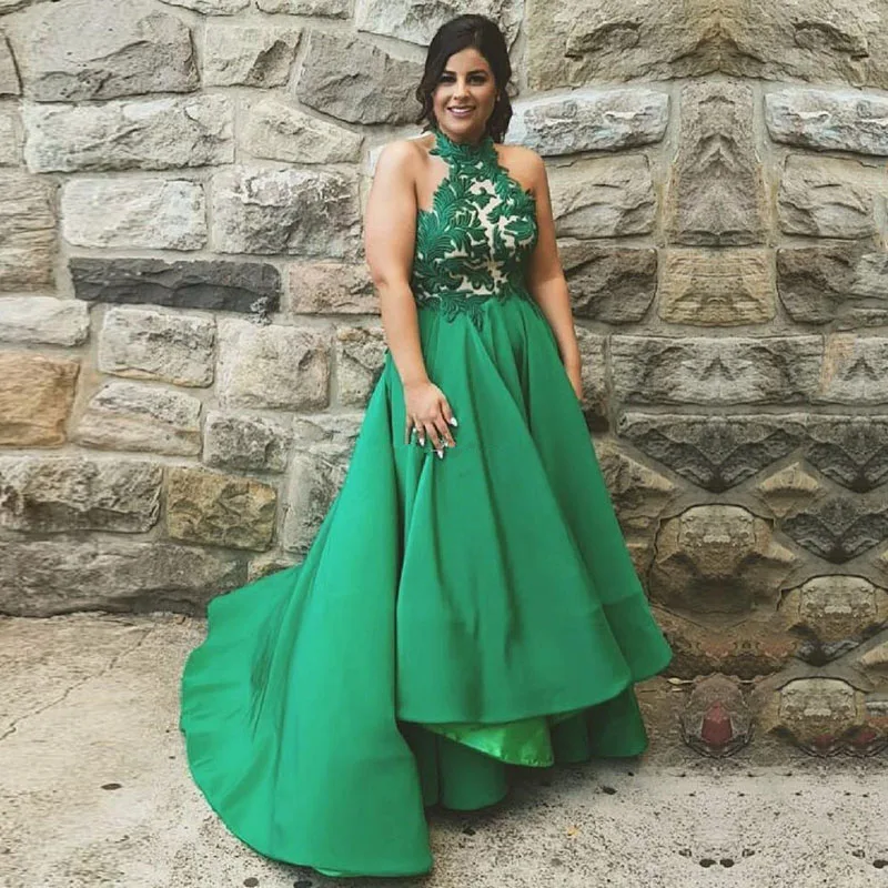 Emerald Green Prom Dresses 2020 High Neck Appliques Lace High Low Backless Graduation Gown Formal Evening Party Dresses
Emerald Green Prom Dresses 2020 High Neck Appliques Lace High Low Backless Graduation Gown Formal Evening Party Dresses