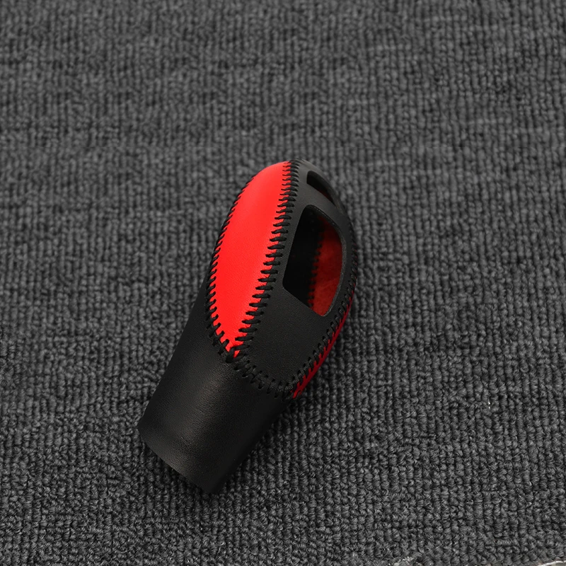 Hand-stitched leather gear lever decorative cover protective gear cover For Alfa Romeo Giulia Stelvio Car interior modification
Hand-stitched leather gear lever decorative cover protective gear cover For Alfa Romeo Giulia Stelvio Car interior modification