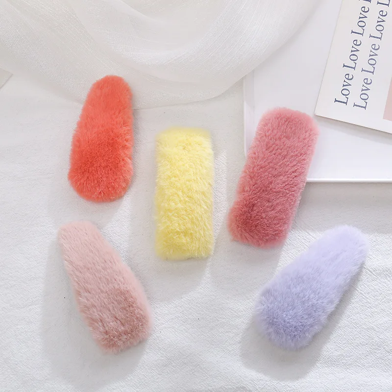 2Pcs/lot Korea Winter Faux Rabbit Fur Hair Clips Candy Colors Hairpins Sweet Barrettes Soft Headwear Boutique Hair Accessories
2Pcs/lot Korea Winter Faux Rabbit Fur Hair Clips Candy Colors Hairpins Sweet Barrettes Soft Headwear Boutique Hair Accessories