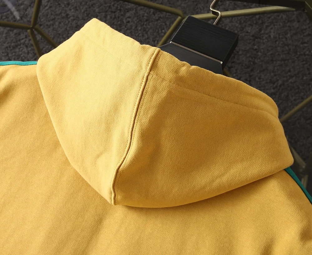 2021 women's concise college style stitching embroidery hoodie
2021 women's concise college style stitching embroidery hoodie