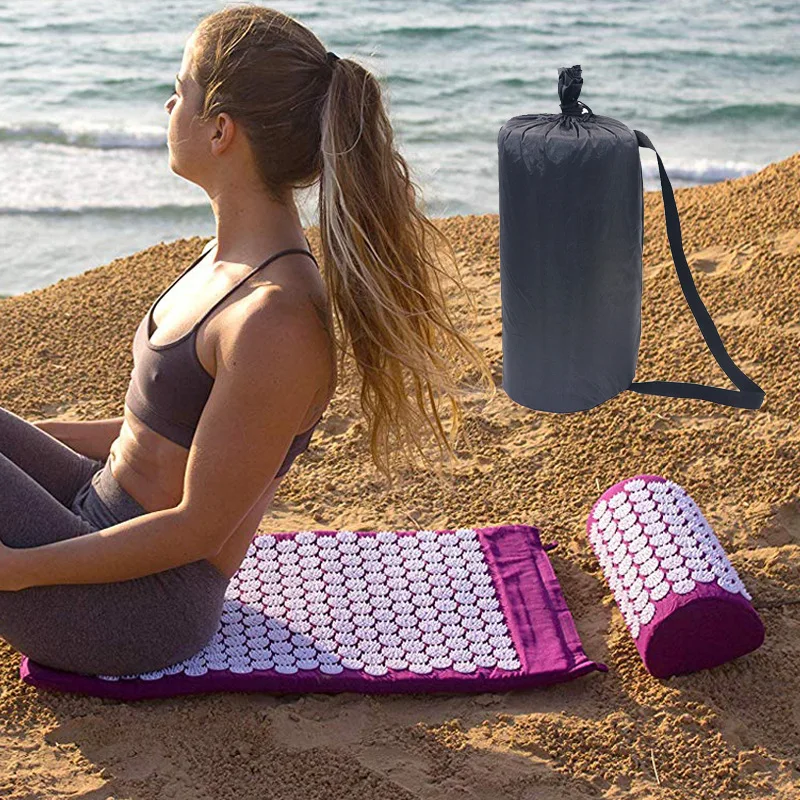 Набор из коврика и подушки для акупрессуры, для снятия боли в шее, ногах и расслабления мышц, помогает снять мышечную боль и напряжение 
Набор из коврика и подушки для акупрессуры, для снятия боли в шее, ногах и расслабления мышц, помогает снять мышечную боль и напряжение