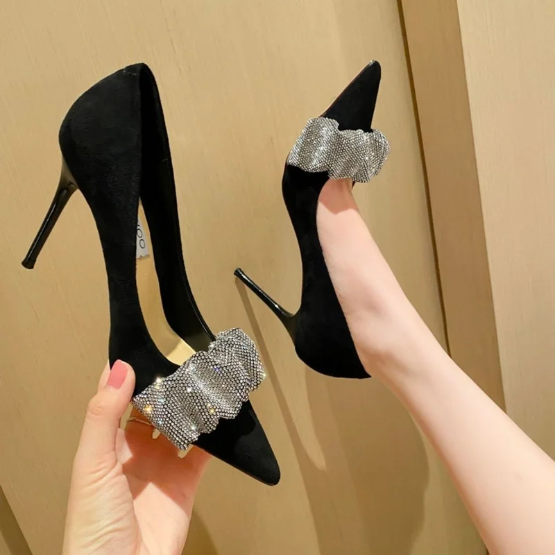 Summer New Women's Pointed High Heels Fairy Bow Rhinestone Stiletto High Heels Temperament Wedding Shoes Comfortable and Light
Summer New Women's Pointed High Heels Fairy Bow Rhinestone Stiletto High Heels Temperament Wedding Shoes Comfortable and Light