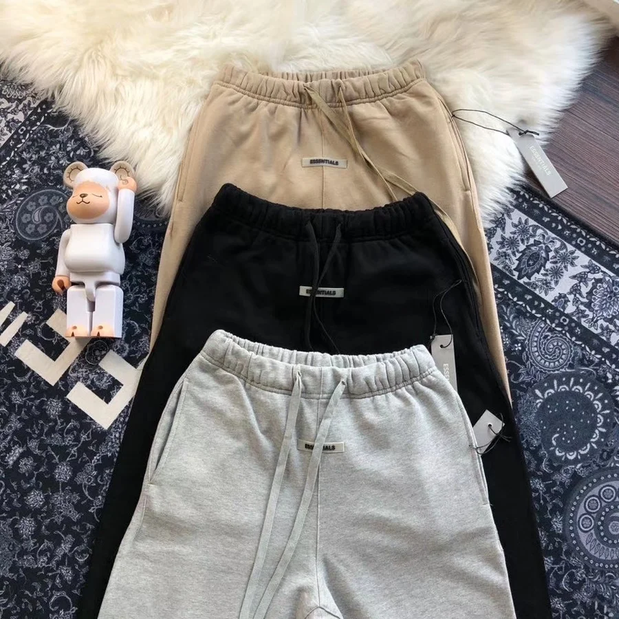 ESSENTIALS Sweatpants Reflective Joggers Brown Gray Embroidery ESSENTIALS Pants Men Women 1:1 High Quality Trousers
ESSENTIALS Sweatpants Reflective Joggers Brown Gray Embroidery ESSENTIALS Pants Men Women 1:1 High Quality Trousers