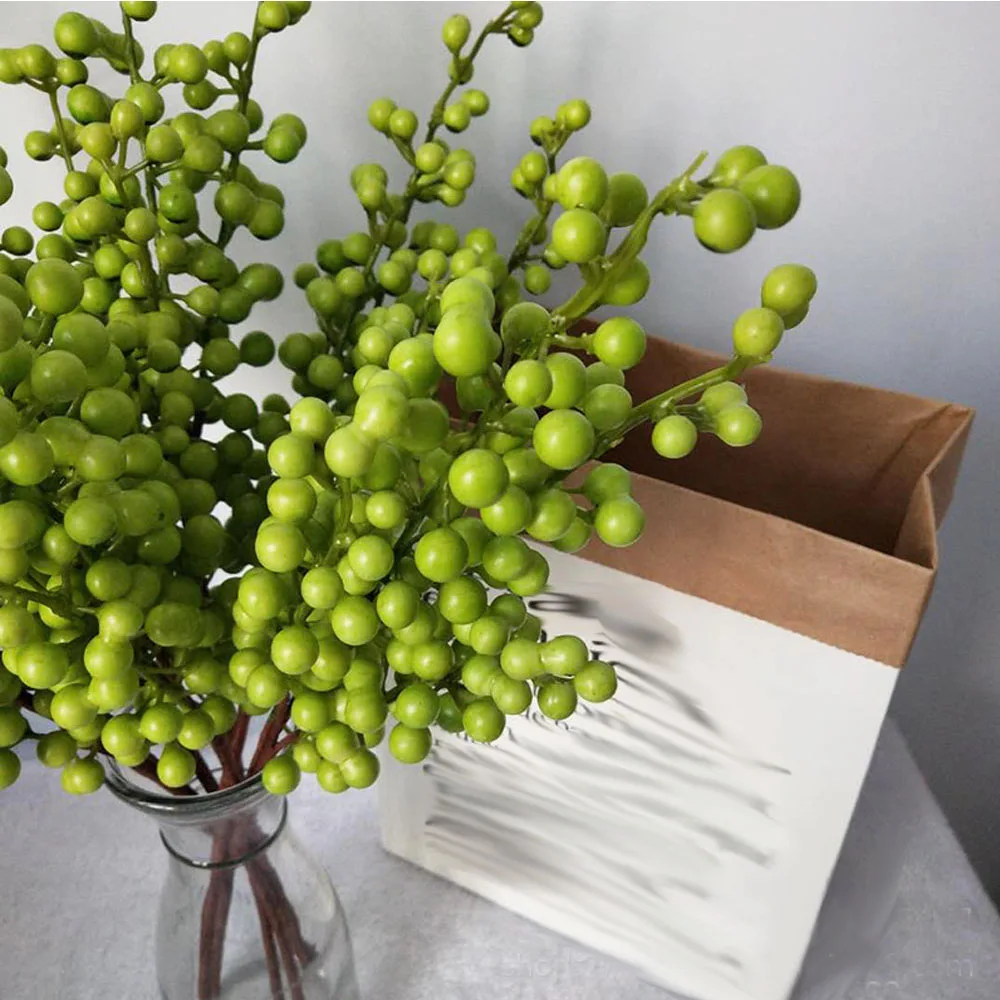 Artificial Berry Fake red berries cherry 4 Colors Christmas Flower Stamen For home New Year Christmas Decoration 
Artificial Berry Fake red berries cherry 4 Colors Christmas Flower Stamen For home New Year Christmas Decoration