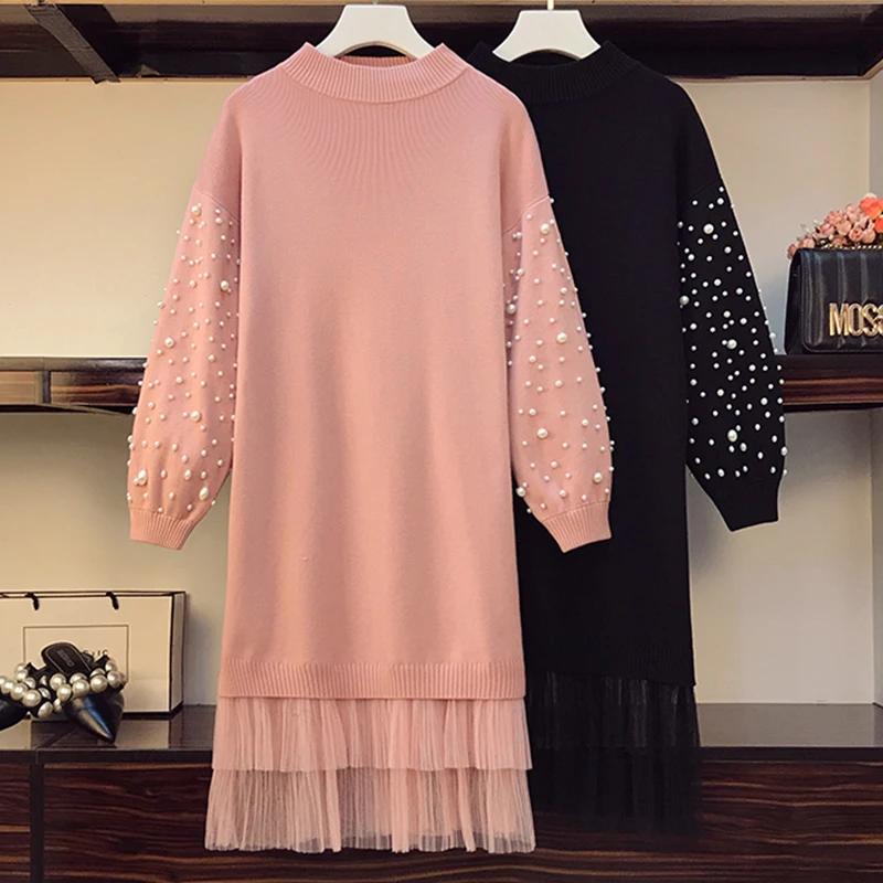 Черный розовый вязаный свитер средней длины с бусинами
Черный розовый вязаный свитер средней длины с бусинами