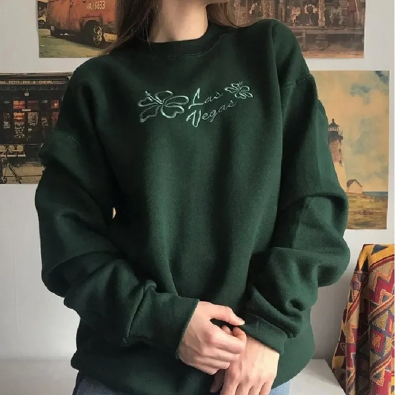 Green Flower Letter Embroidered Vintage Crewneck Sweatshirt Women New Winter Fleece Casual Girls Fall Long Sleeve Plus Size Tops
Green Flower Letter Embroidered Vintage Crewneck Sweatshirt Women New Winter Fleece Casual Girls Fall Long Sleeve Plus Size Tops