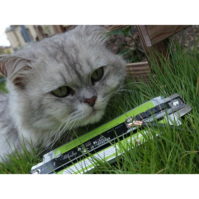 Spot Welder DIY Spot Welding Tool Welding Machine Spot Welder 18650/32650 Battery
Spot Welder DIY Spot Welding Tool Welding Machine Spot Welder 18650/32650 Battery