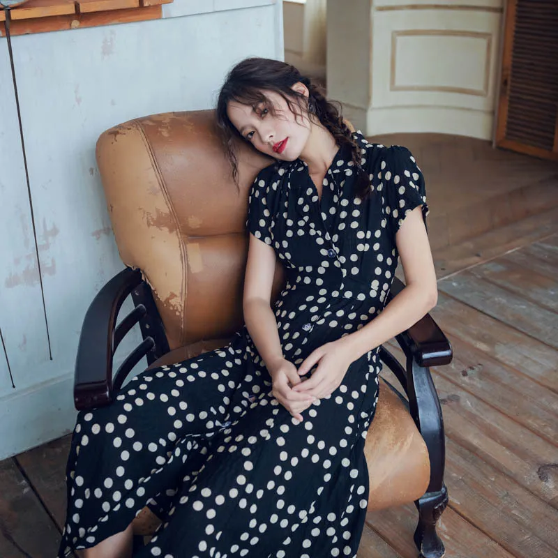 Retro Wave Dot Dress French Minority Chiffon Dress, Slim Very Immortal Skirt Female 2021 New Style French Dress Women
Retro Wave Dot Dress French Minority Chiffon Dress, Slim Very Immortal Skirt Female 2021 New Style French Dress Women