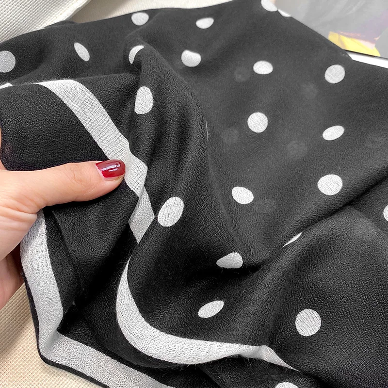 2021 New Design Brand Women Scarf Fashion Print Cotton Autumn Winter Warm Scarves Hijabs Lady Pashmina Muslim Foulards Geometric
2021 New Design Brand Women Scarf Fashion Print Cotton Autumn Winter Warm Scarves Hijabs Lady Pashmina Muslim Foulards Geometric