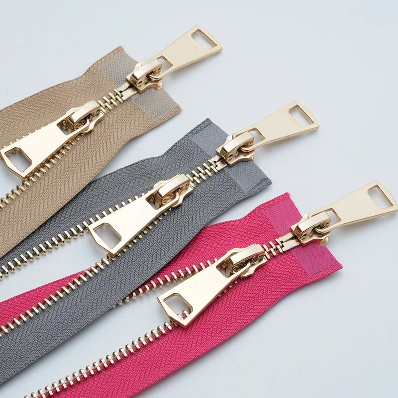 1Pc Classic New Lightgold Open-end Metal Zippers 120cm Coudre Double Sliders Zipper For Sewing Down Jacket Coat Zips Accessories
1Pc Classic New Lightgold Open-end Metal Zippers 120cm Coudre Double Sliders Zipper For Sewing Down Jacket Coat Zips Accessories